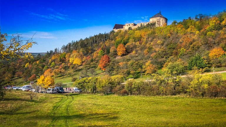 Tocnik Castle Car Park