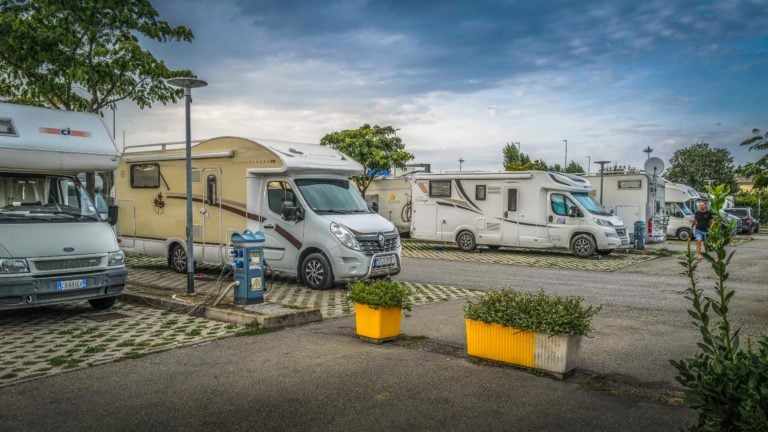 Area Sosta Camping Parma
