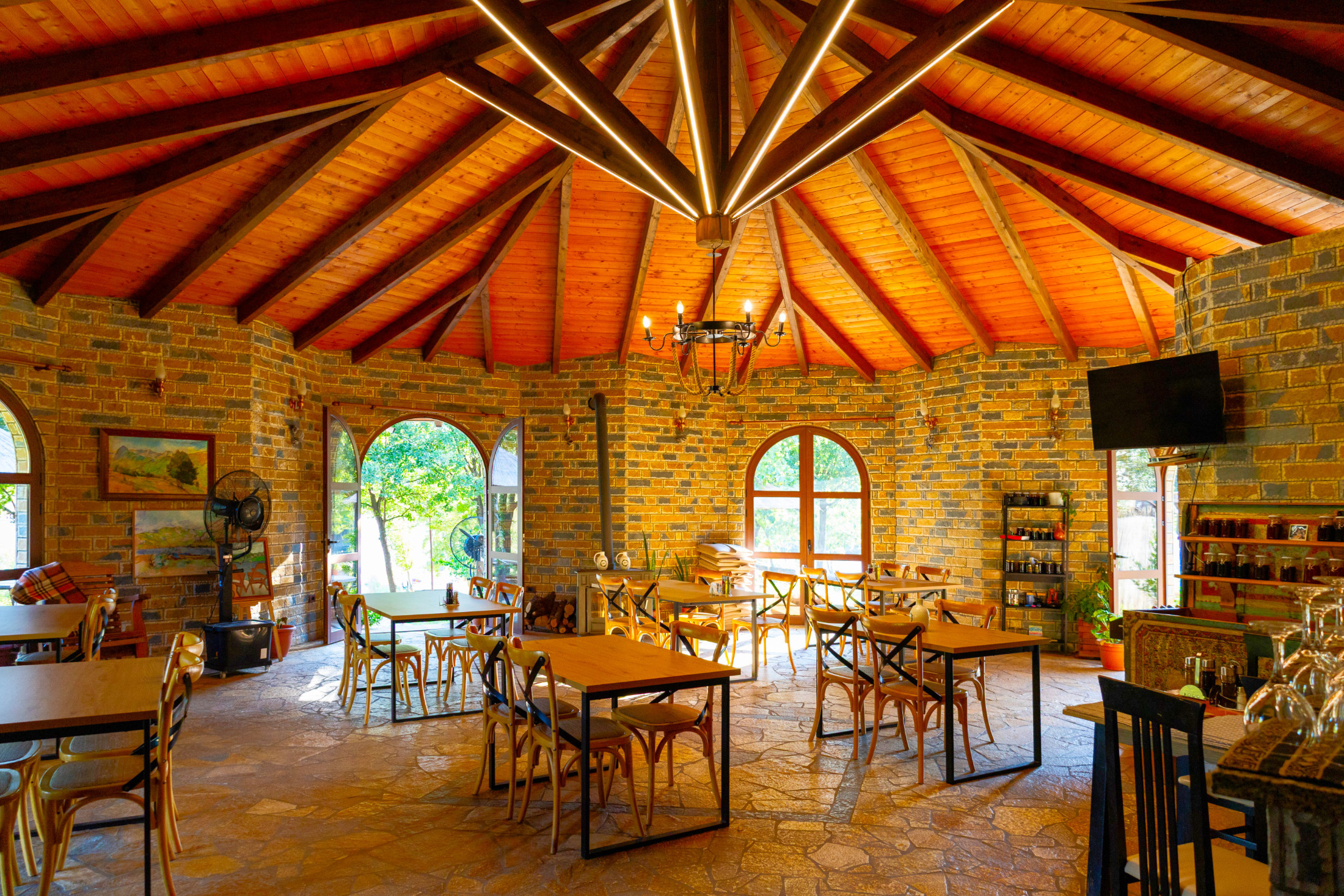 Agora Farmhouse Camping